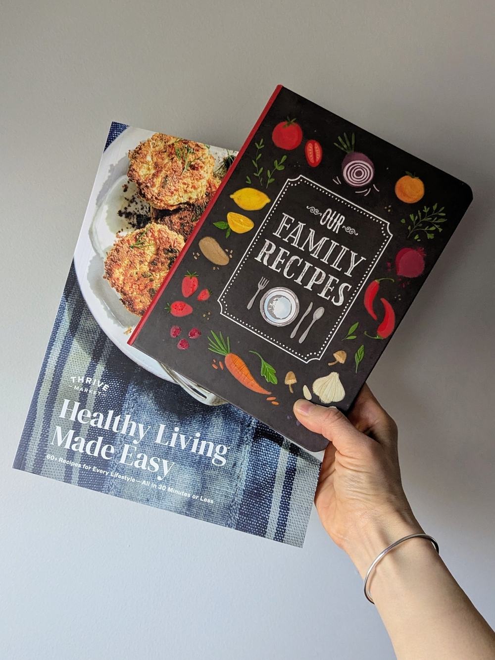Cookbook Bundle: Thrive Market Healthy Living + Our Family Recipes Journal — New